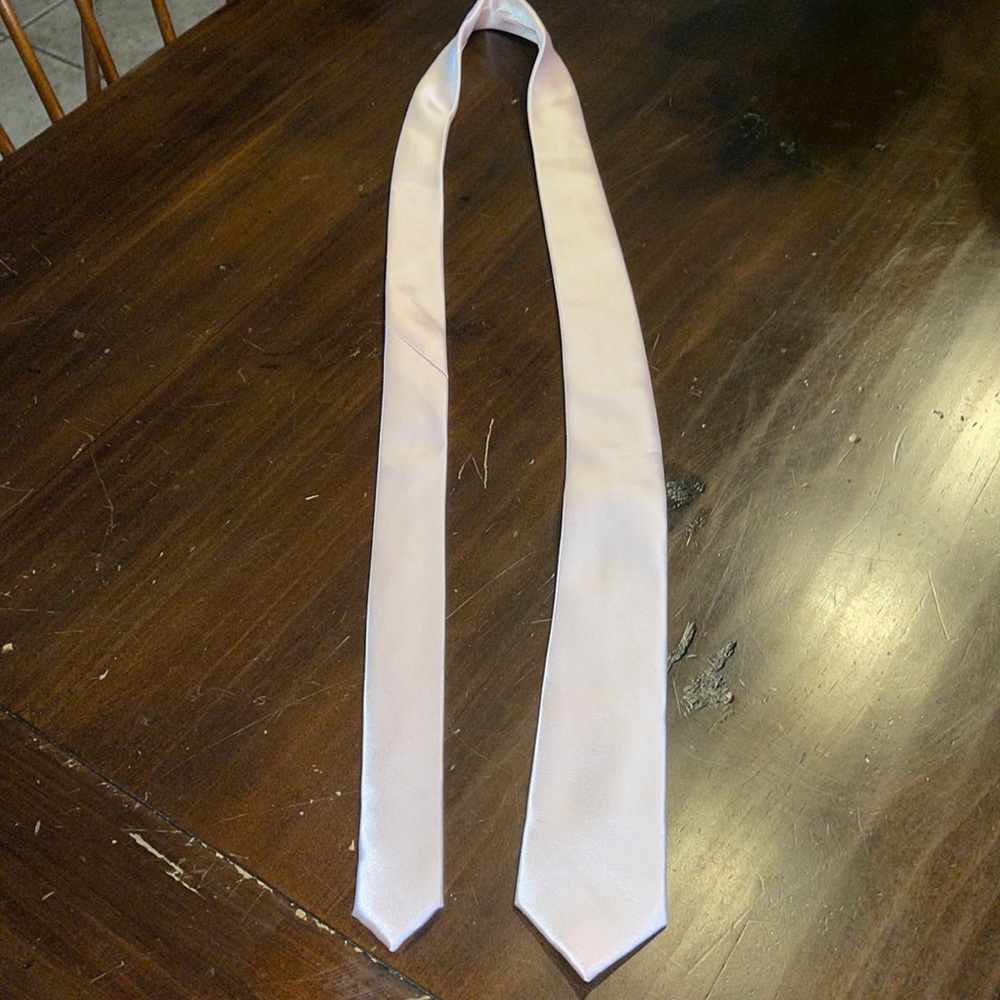 Solid Men’s Tie